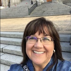 Meet your Posher, Joan